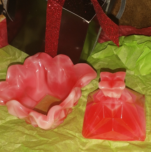 Hand crafted jewelry box - Picture 3 of 5